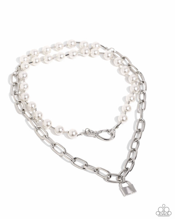 Paparazzi Jewelry Infinite Industry - White Necklace