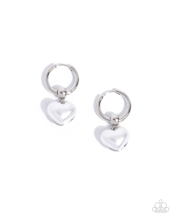 Paparazzi Jewelry Carriage Chic - White Earrings