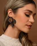 Paparazzi Jewelry Wonderland Wallflower - Black Earrings