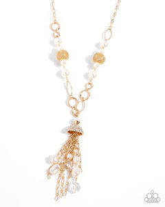 Paparazzi Jewelry Designated Diva - Gold Necklace